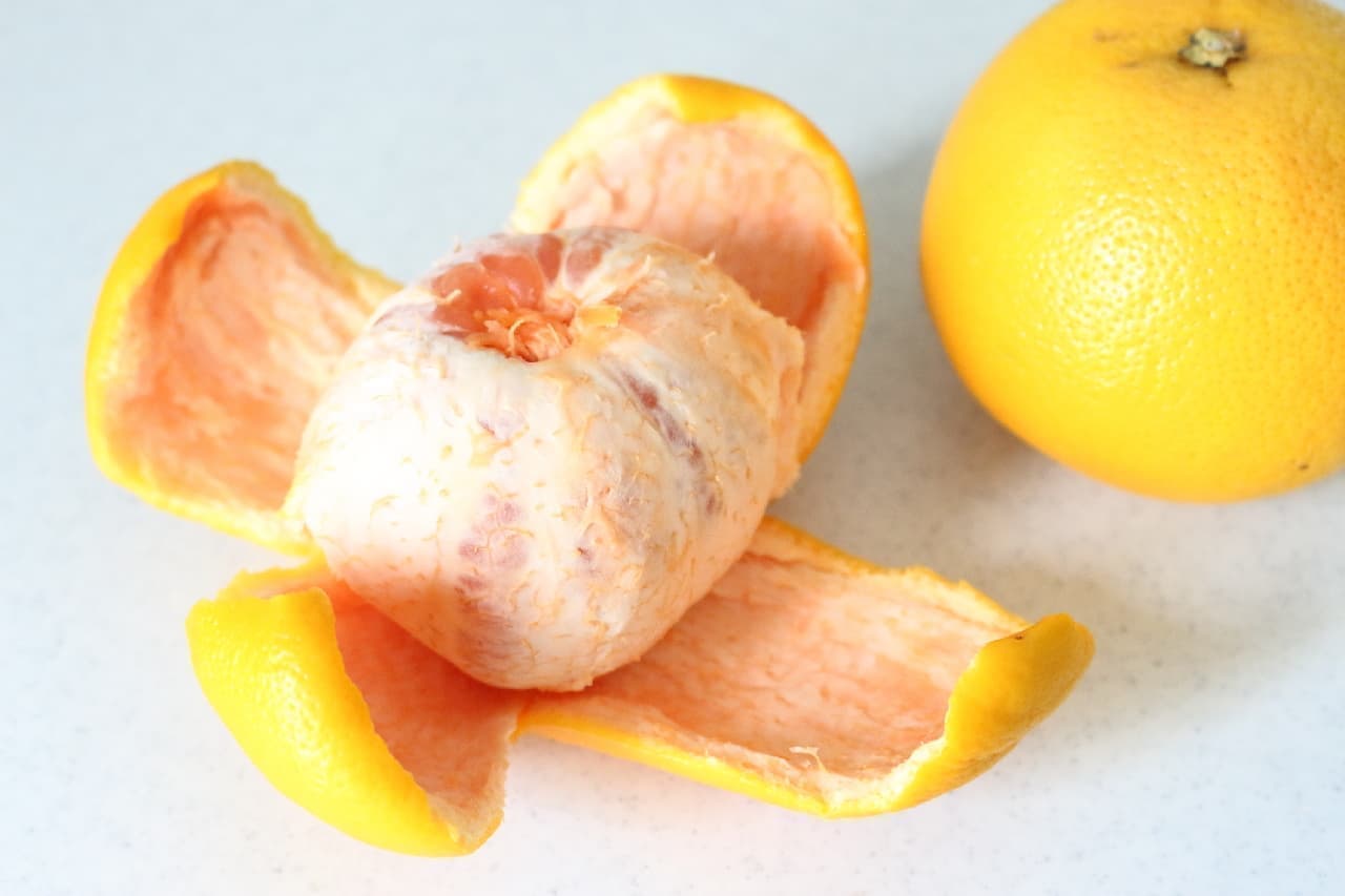 Grapefruit peeling tricks