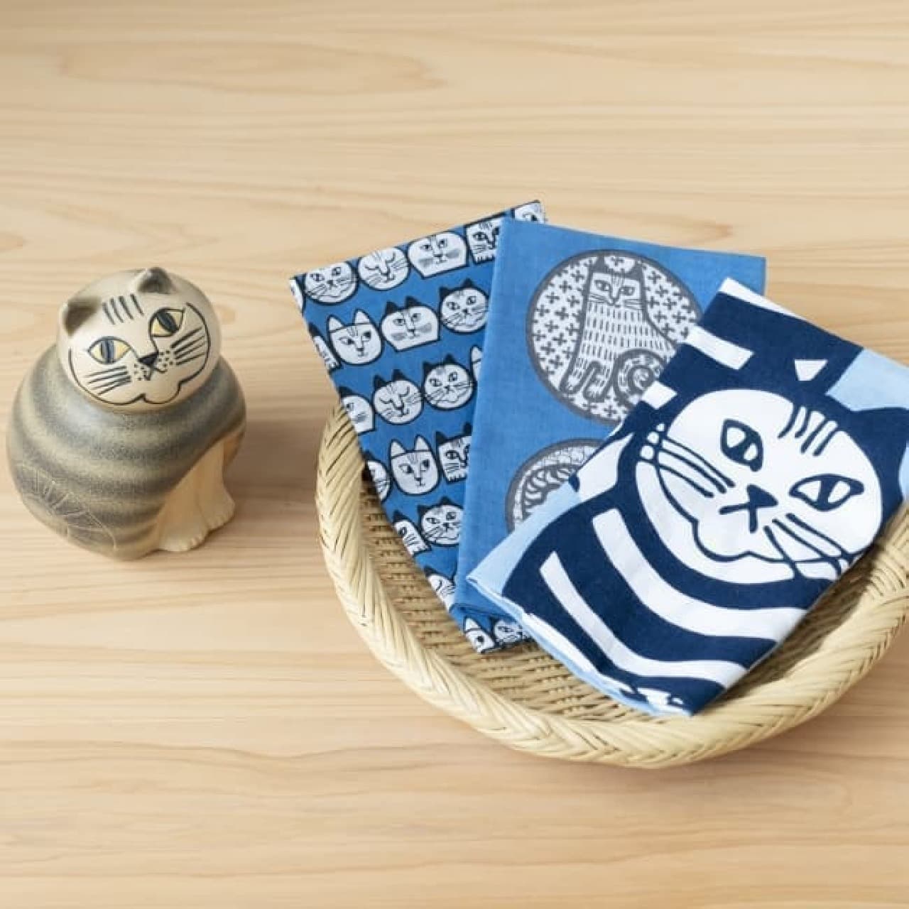 Collaboration with traditional crafts! Lisa Larson's bean dishes and towels are cute--Tonkachi store "JAPAN series" special feature