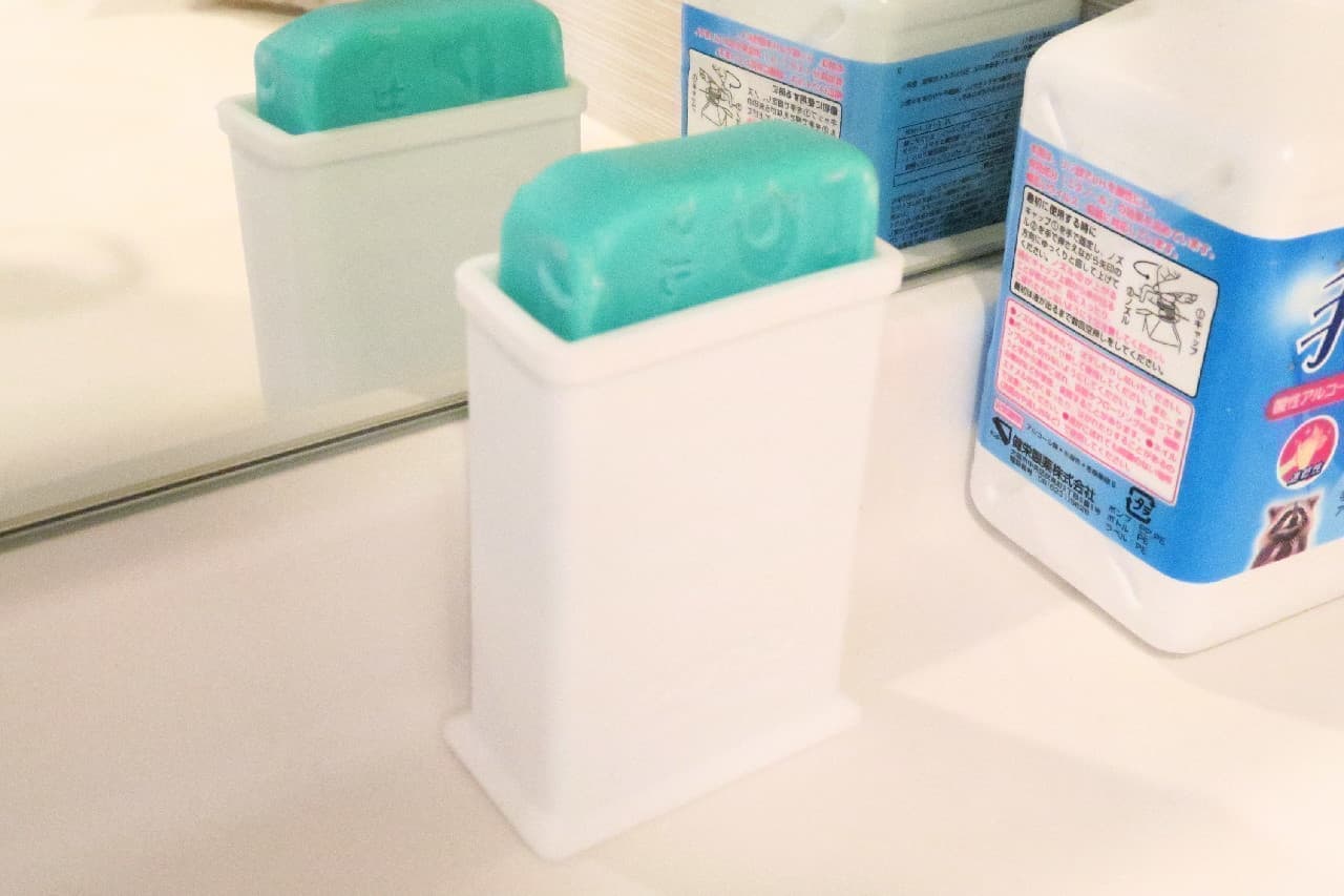 Have you used it yet? "With a special case for Utamaro soap" is super convenient--can be washed well and used as a storage case