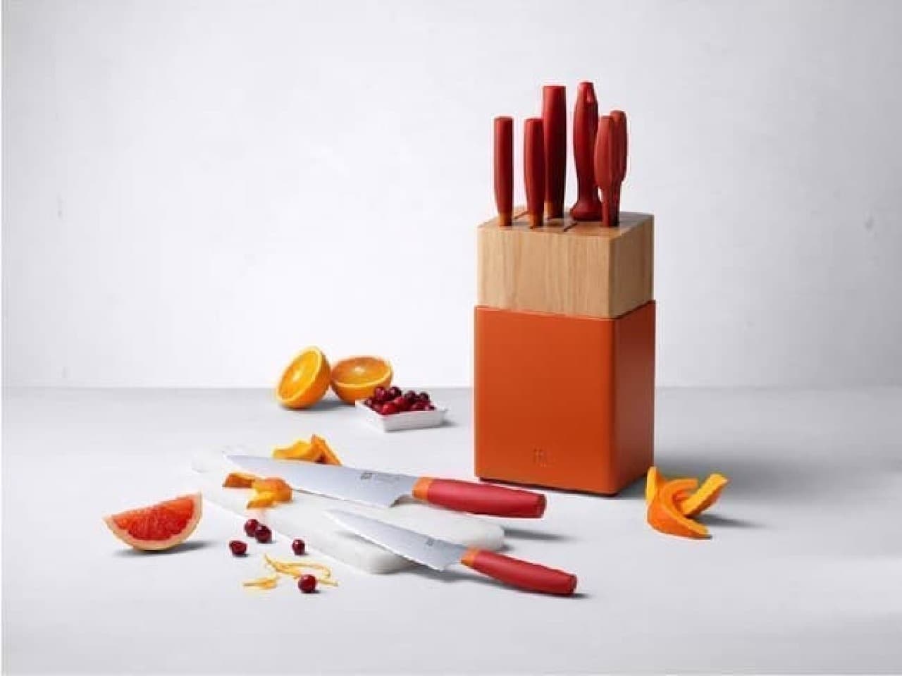 From Zwilling, the colorful knife series "ZWILLING Now S"