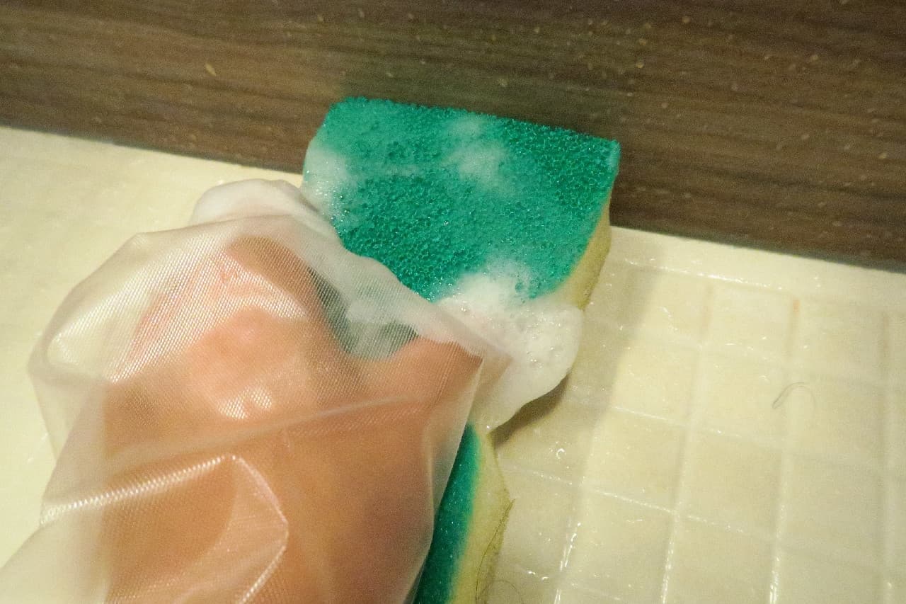 お風呂掃除用「亀の子スポンジDo バス洗い」