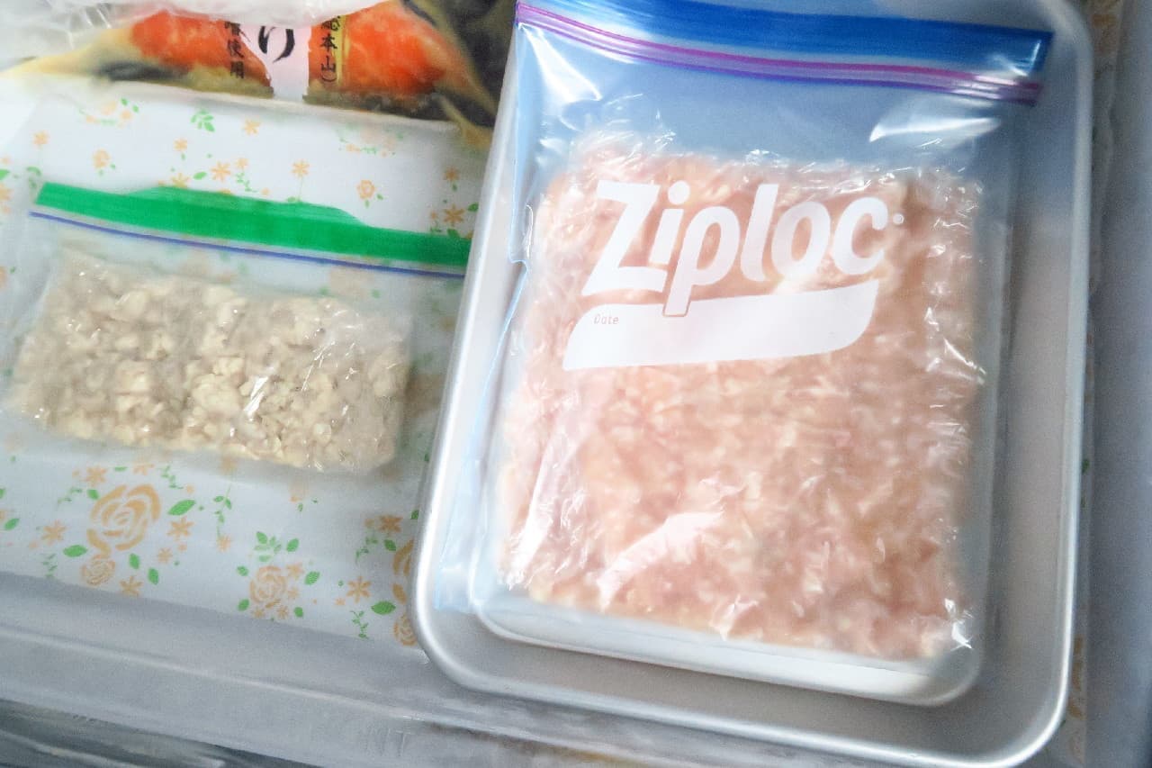 パックのままはNG！ひき肉の冷凍保存法 -- 小分けで簡単＆ドリップも出にくく