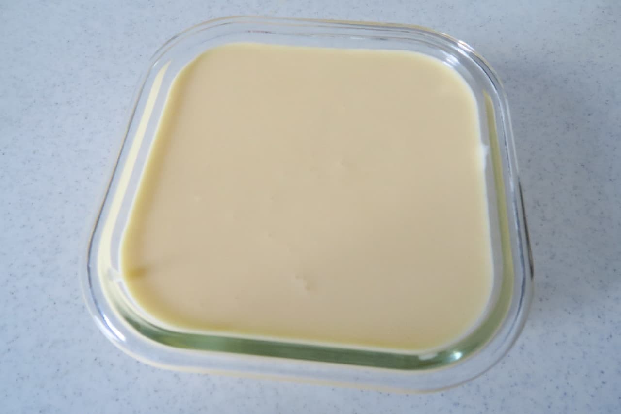 Very popular! Simple recipe for Basque cheese cake --Using Daiso's "heat-resistant glass container"