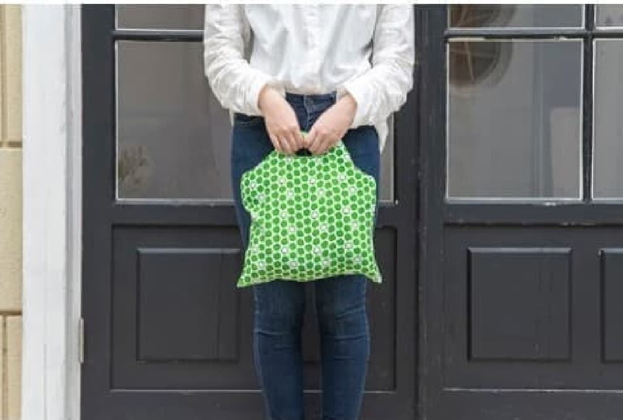 2WAY of hand washing and shopping ♪ Convenient "eco bag handkerchief" in Villevan --Cute pattern of apple and strawberry