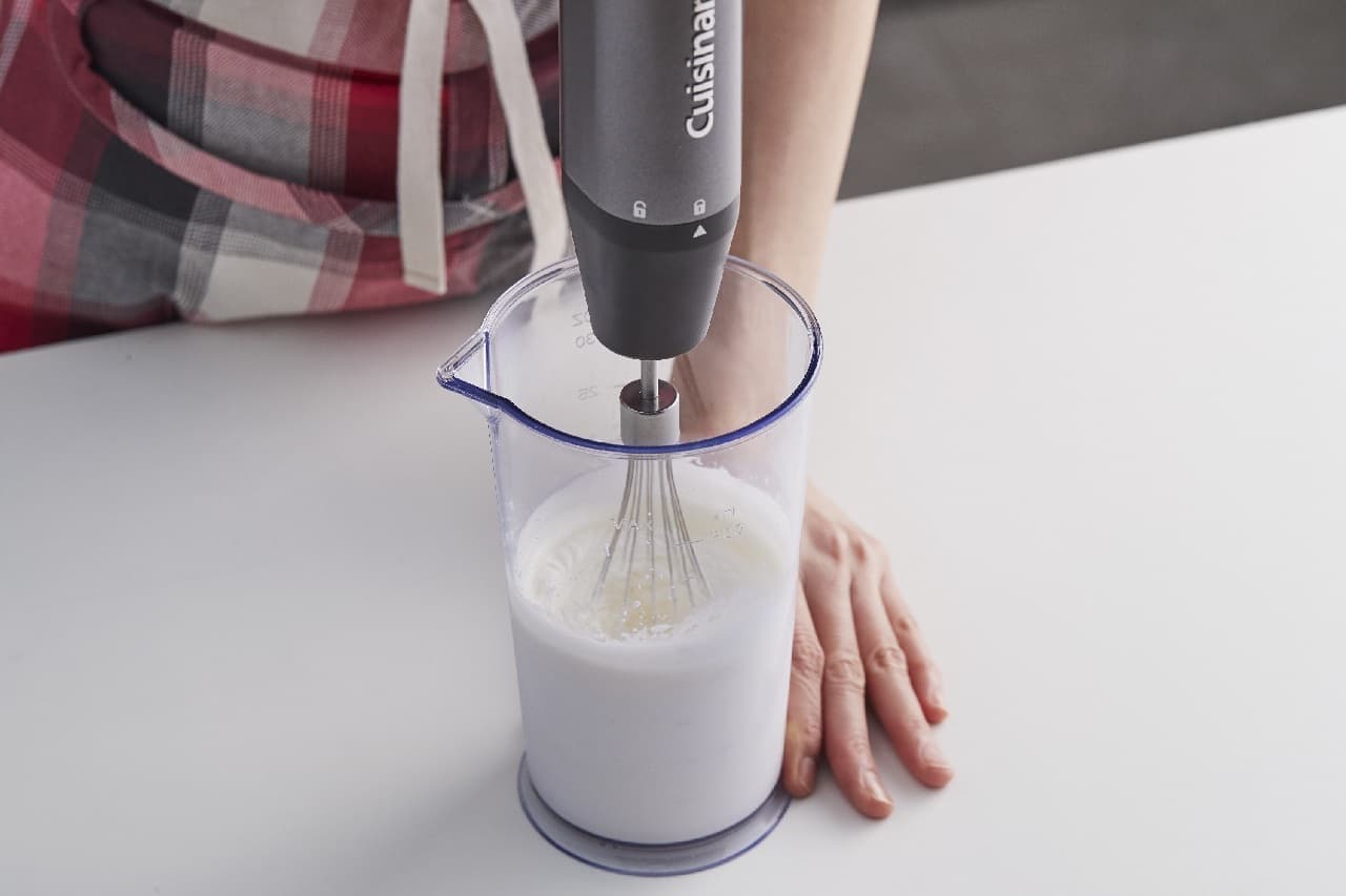 Convenient without the need for an outlet! Cordless blender from Cuisinart-also a hand mixer that can be placed upright