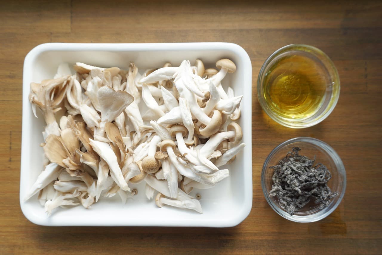 Maitake mushroom with salt and kelp recipe