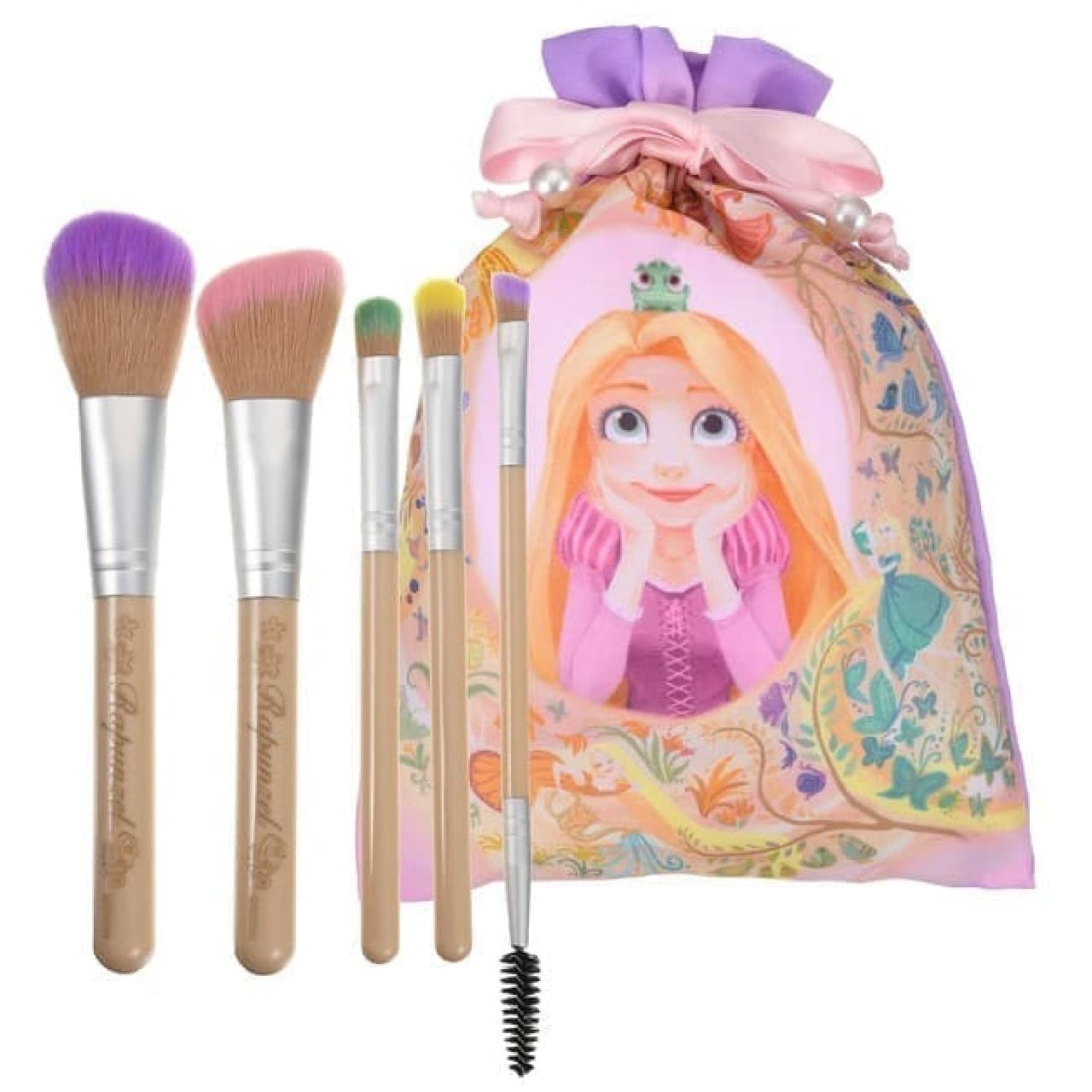"Rapunzel on the Tower" 10th Anniversary Goods at Disney Store --Beautiful Eyeshadow Palettes, Figures, etc.
