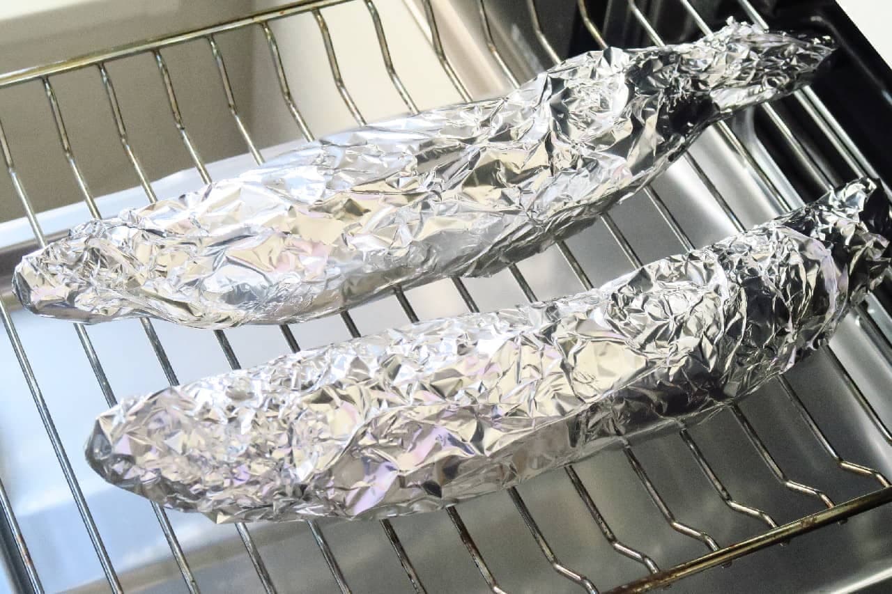 Using a fish grill! How to make Ishiyaki-imo style sweet potatoes -- Wrap them in foil for easy & deliciously flaky taste!
