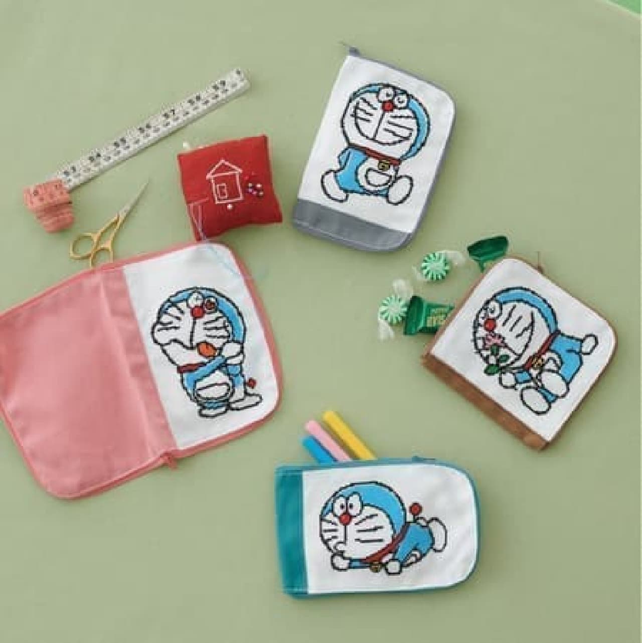 Doraemon's pajamas and socks from Felissimo --A design that is easy for adults to use and makes you laugh