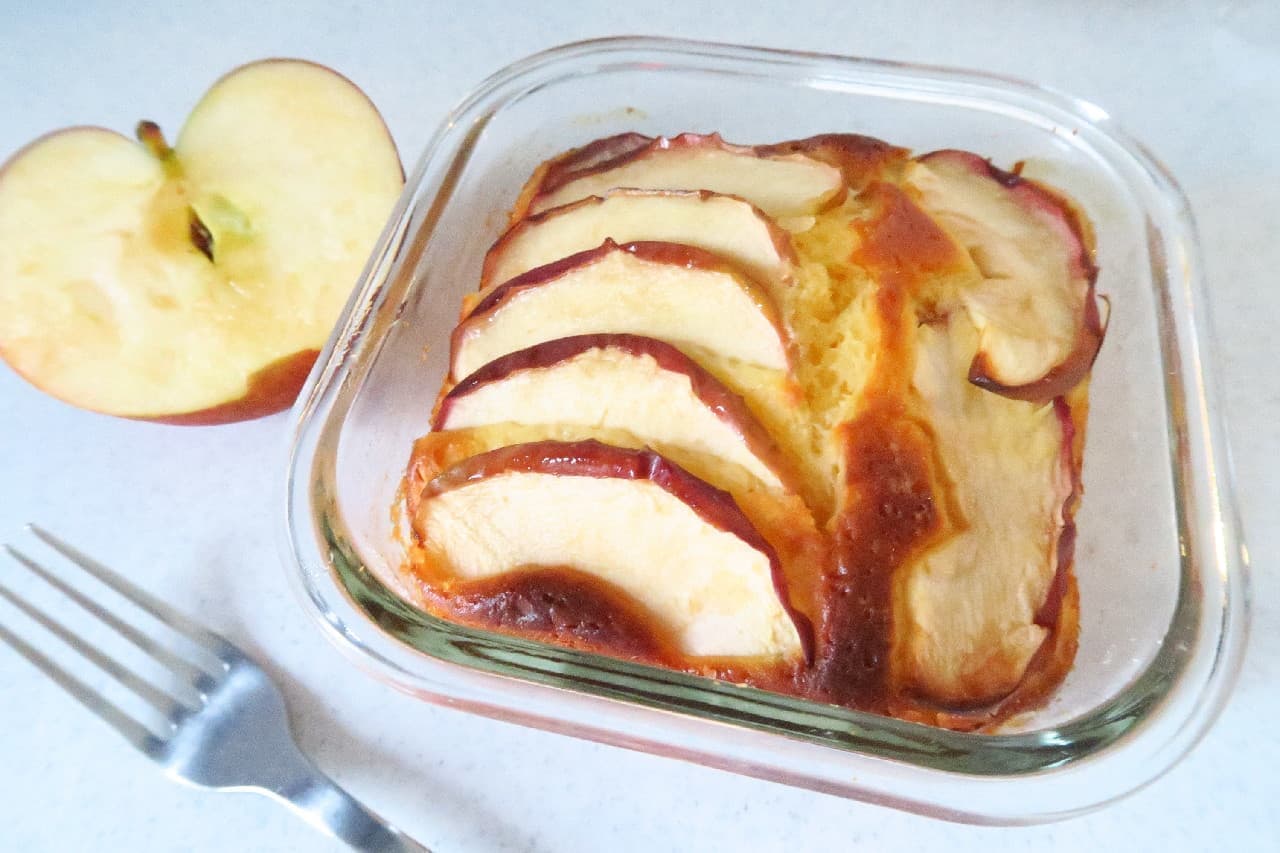 Apple and yogurt cake recipe