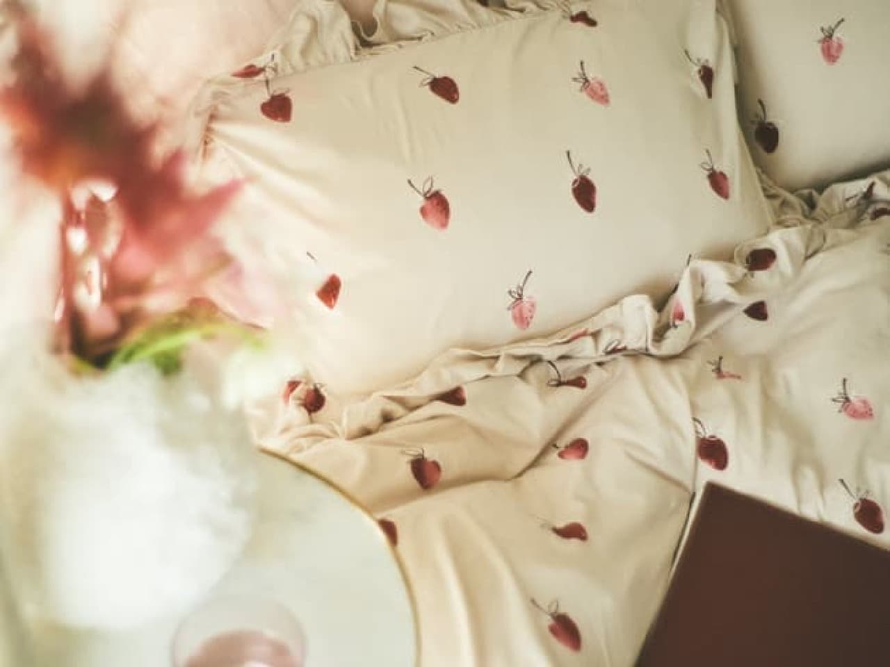ジェラート ピケから寝具ブランド -- イチゴ柄シーツ・ふわふわ抱き枕など [えんウチ]