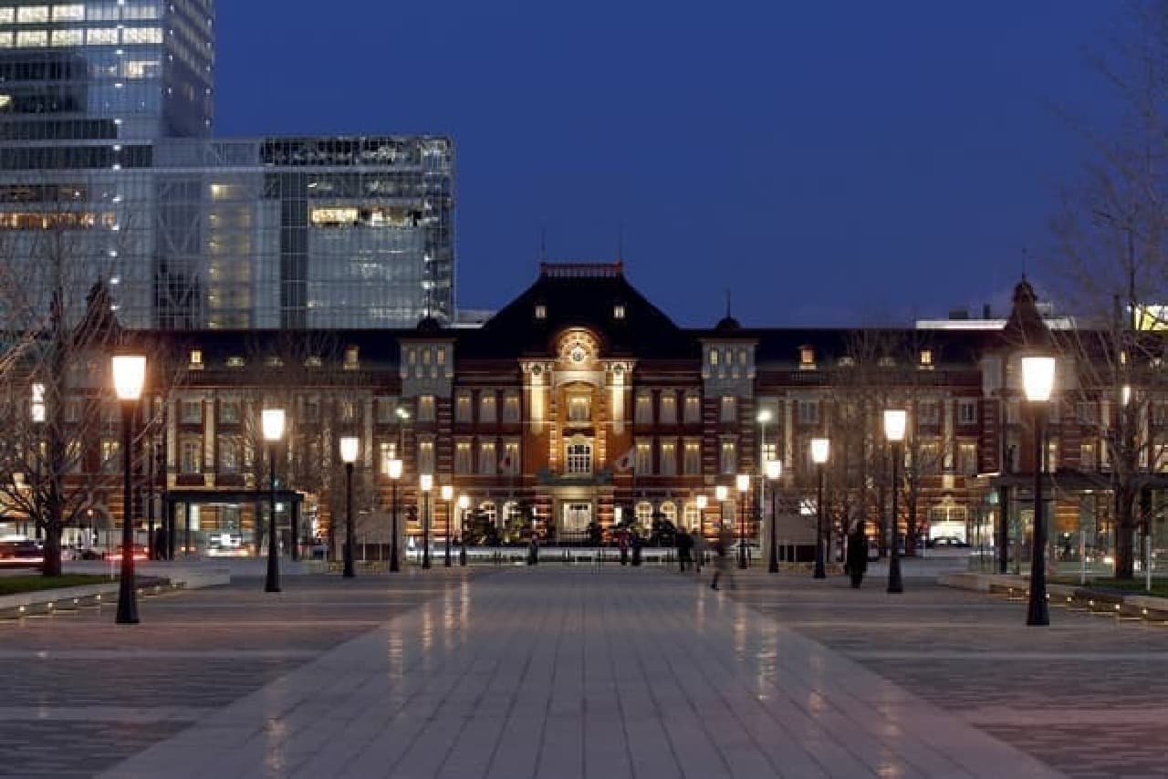 東京ステーションホテル「文豪セット」オンライン販売開始！100周年記念江戸切子グラスも