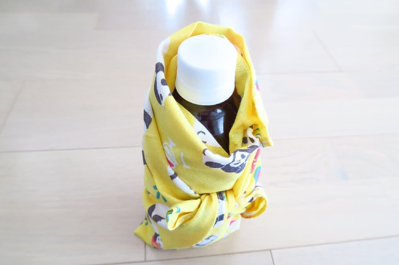 With 100 towels ♪ How to wrap a PET bottle --For souvenir wine