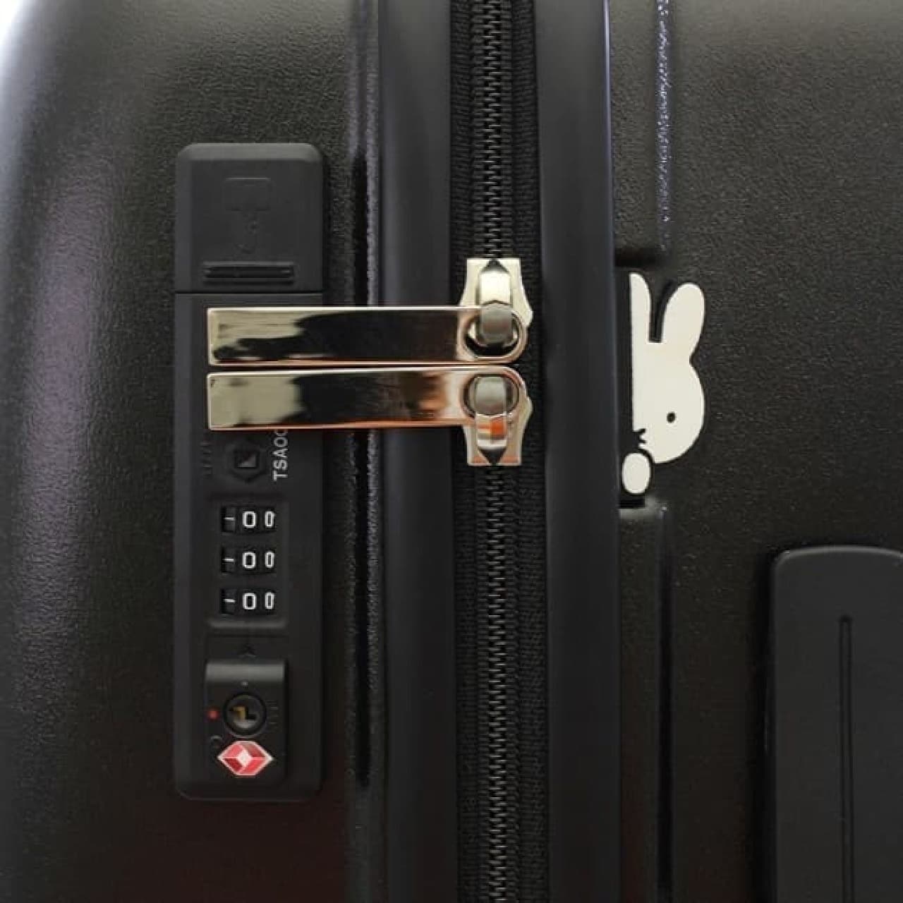 Miffy pattern suitcase in Villevan --Zipper is also cute