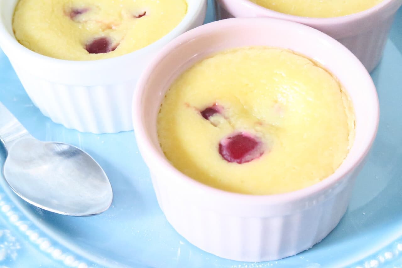 Cute mini size ♪ Easy cheesecake recipe --Hundred yen store cocotte used