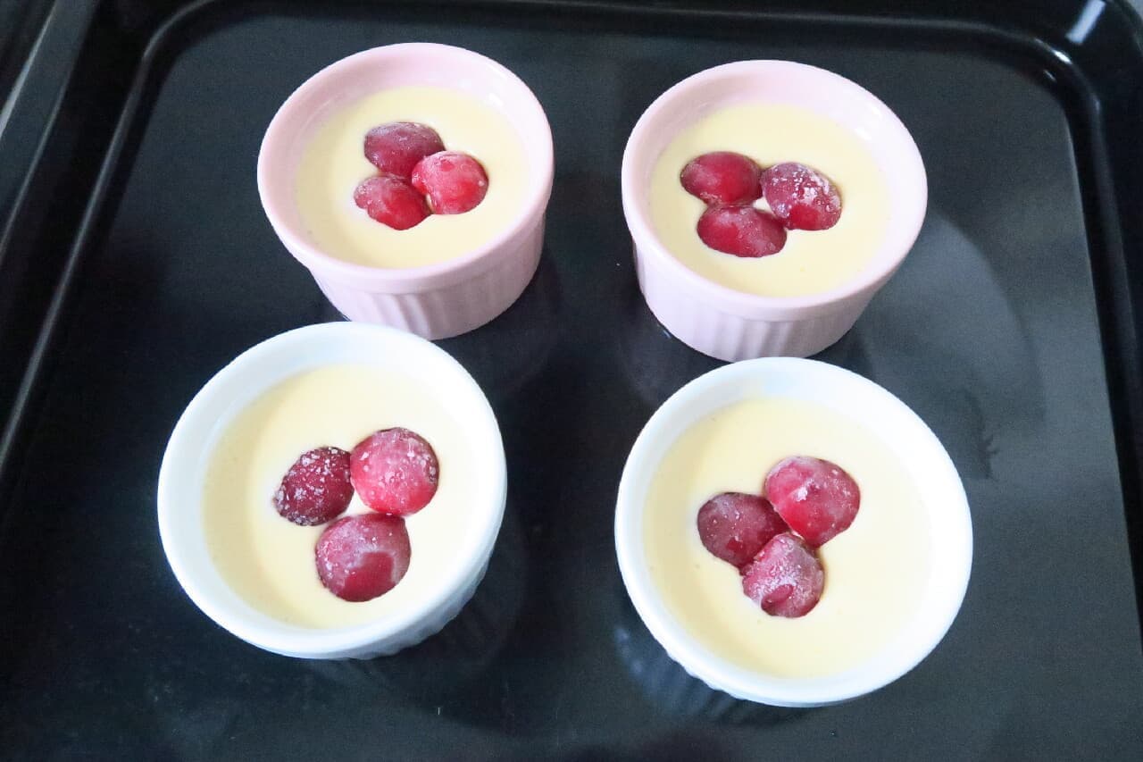 Cute mini size ♪ Easy cheesecake recipe --Hundred yen store cocotte used