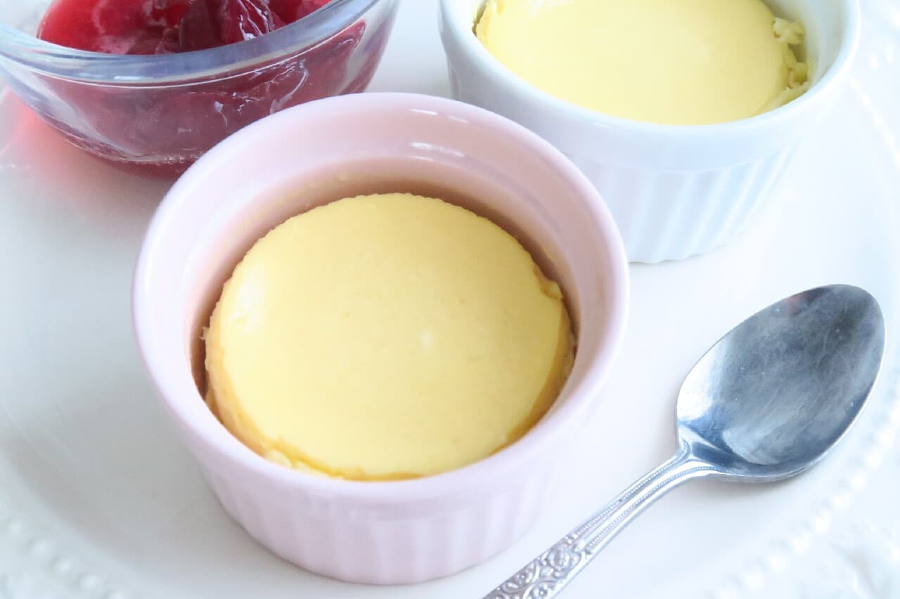 Using cottage cheese ♪ Easy cheesecake recipe --Sprinkle with American cherry sauce