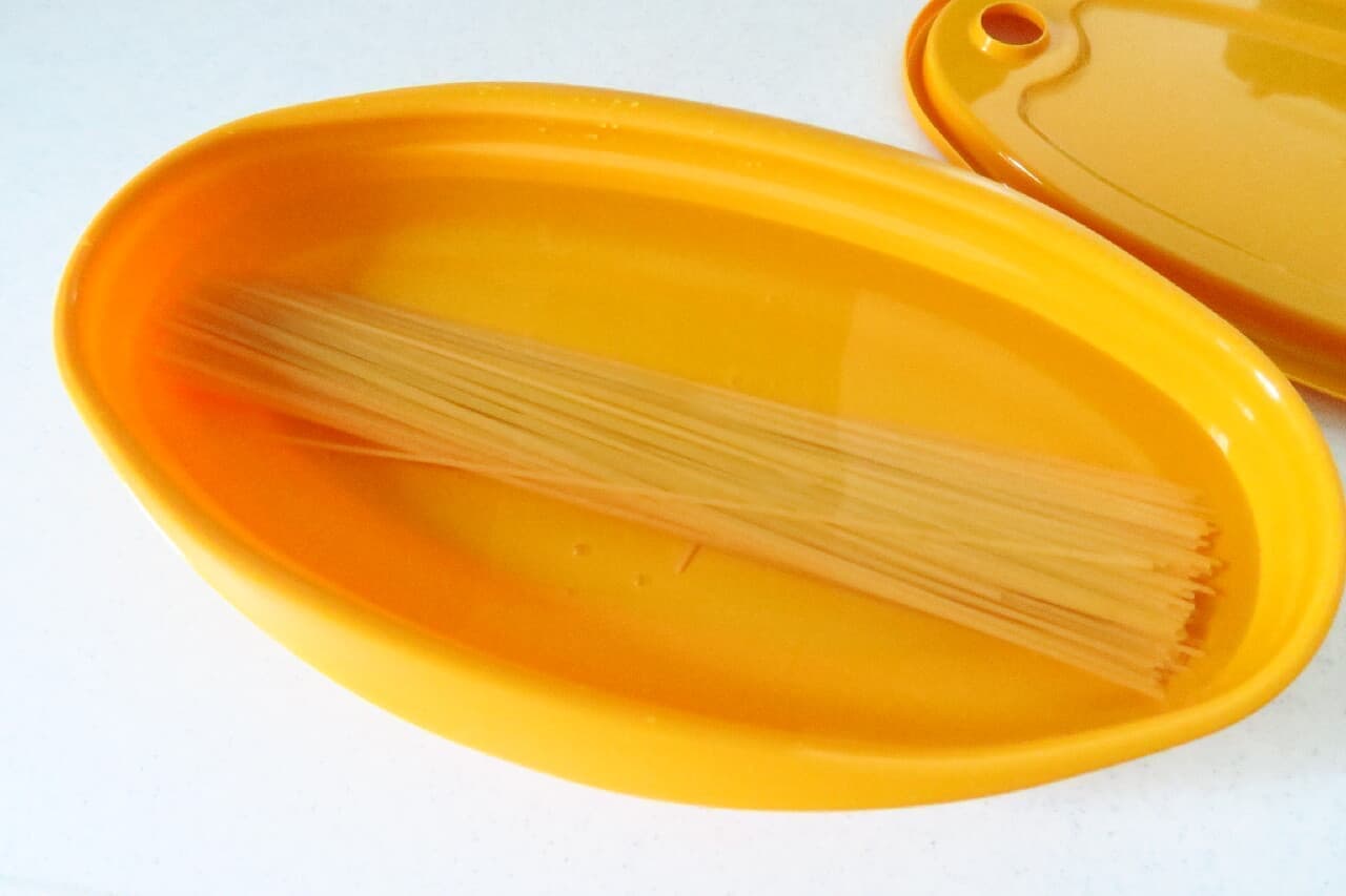 "Pasta in a microwave oven that becomes a plate" review --Boiled & microwave cooking goods that can be eaten as it is