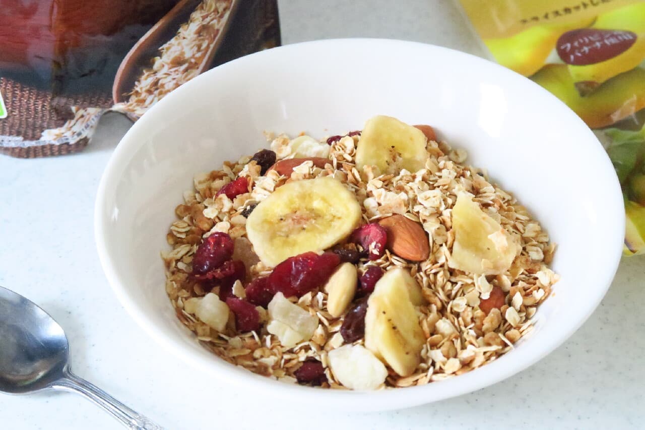 Easy with a frying pan ♪ Homemade granola recipe --Oatmeal & dried fruits to your liking