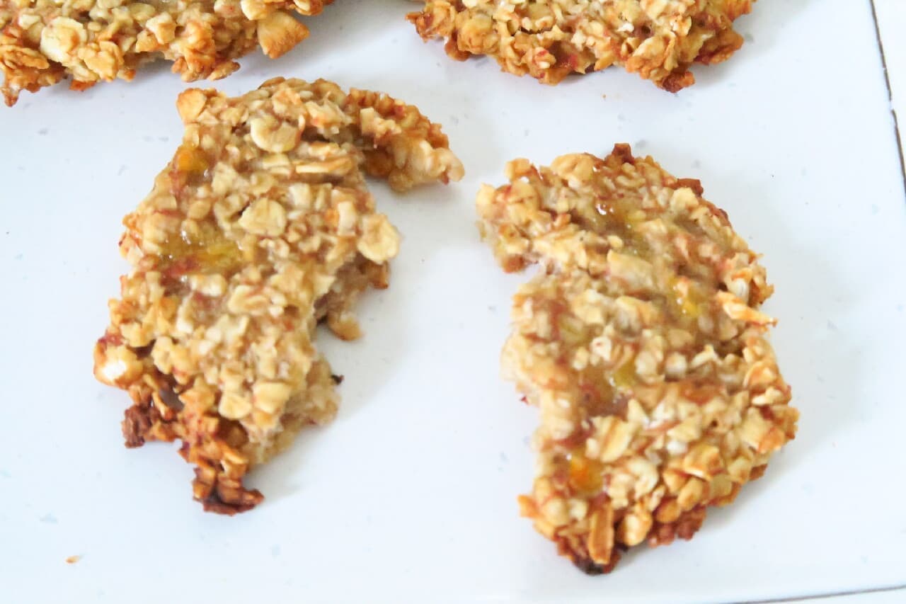 [Recipe] Easy cookie made with banana & oatmeal --Sweetness without sugar