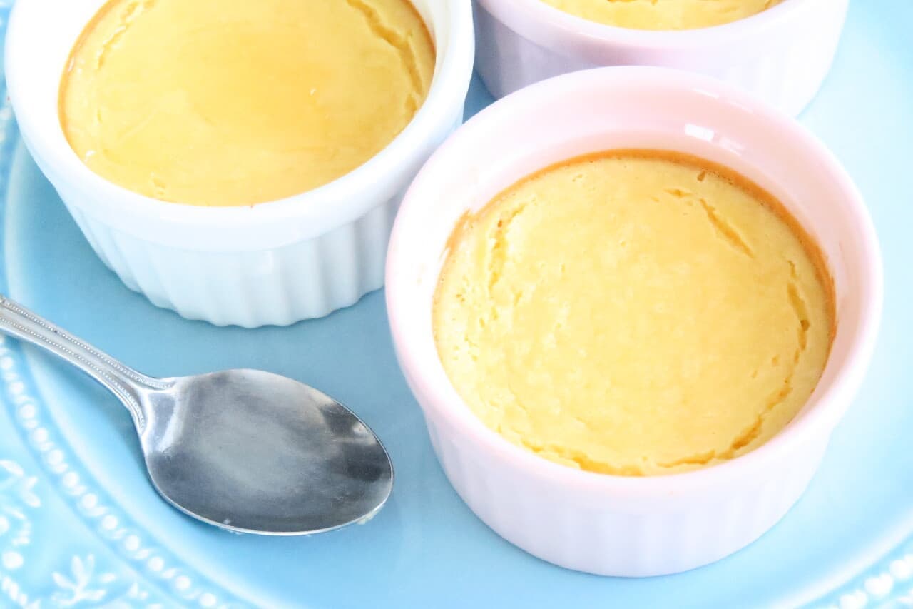 Easy with Hundred yen store cocotte ♪ 3 recipes for mini cheesecake --You can also make sliced cheese