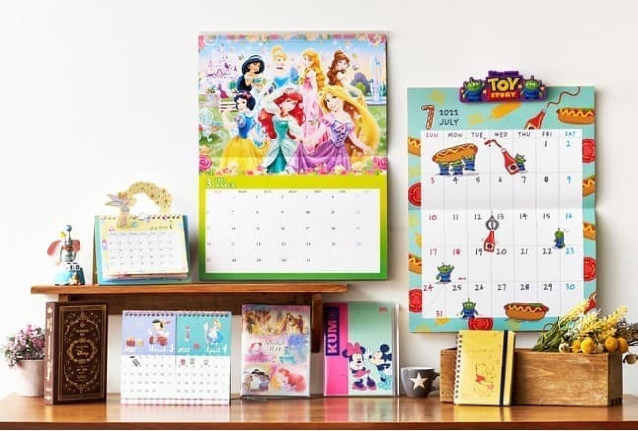 2022 Calendar & Notebook from Shop Disney --Collaboration with Rolburn and KUM