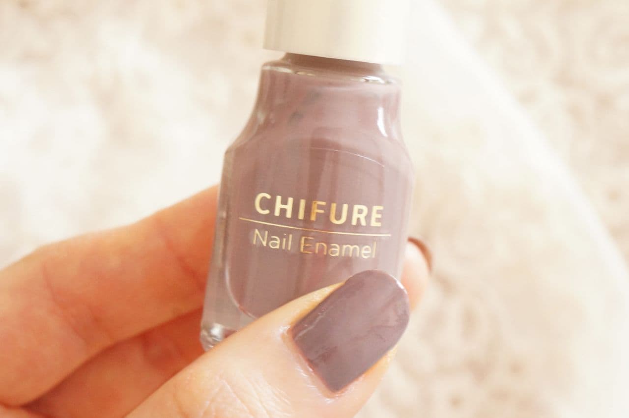 "Chifure Nail Enamel" New color for autumn / winter 2021 "772 Brown"