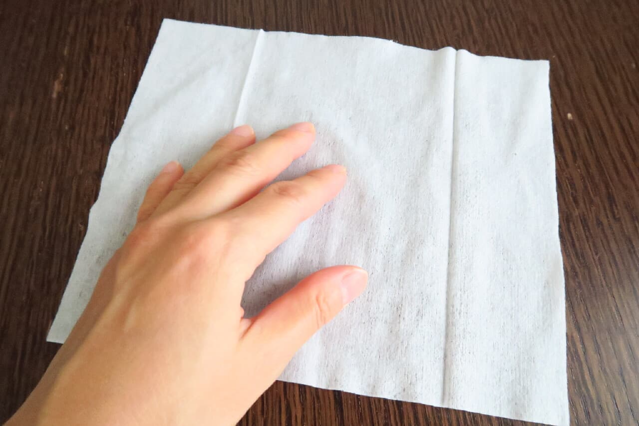 "Joy Raku Pika Wet Sheet" Review --For oil stains in the kitchen! Easy-to-use size
