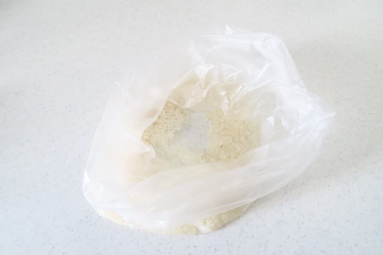 How to cook rice in a plastic bag --For disasters and camping! Even with vegetable juice