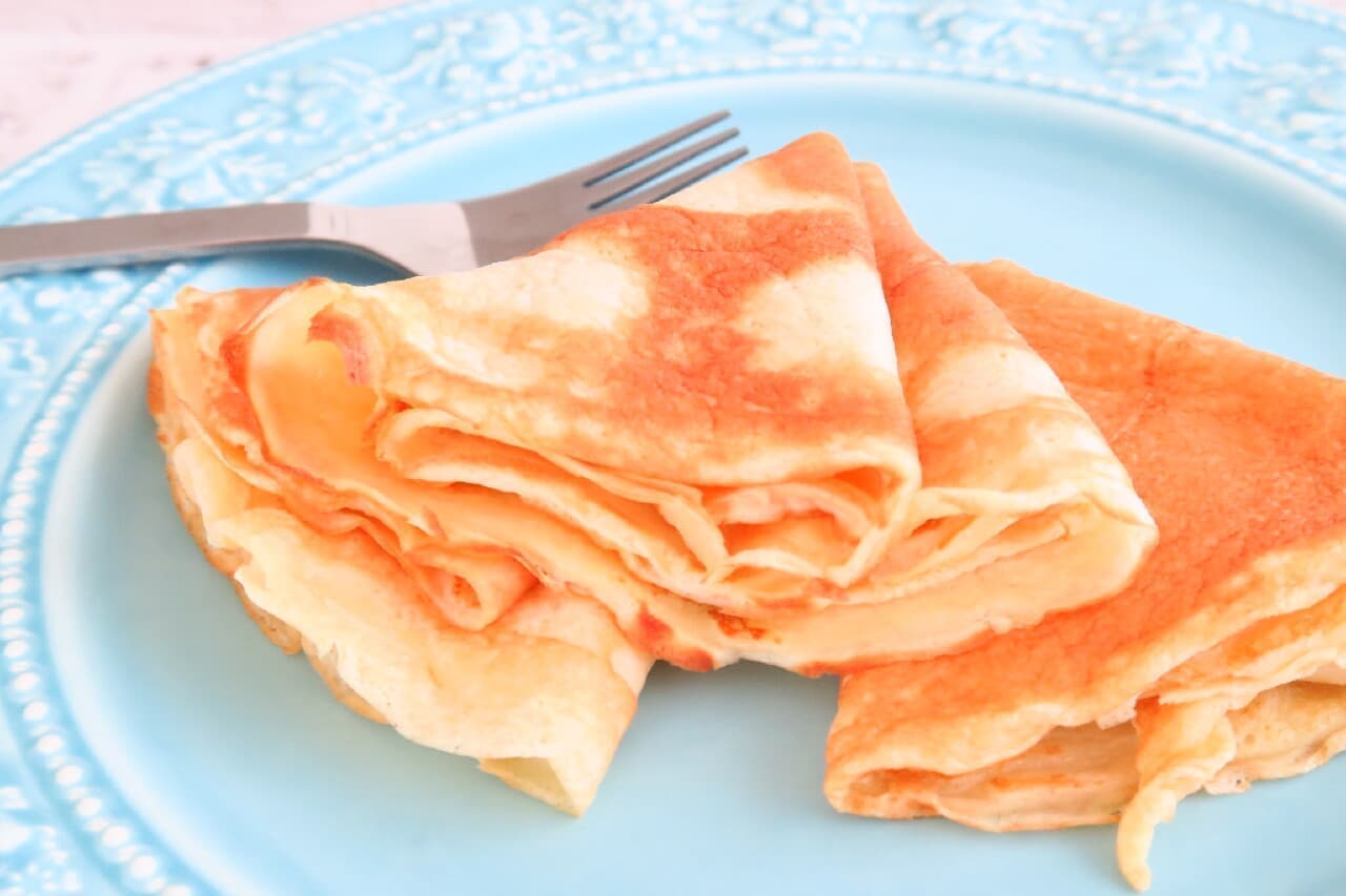 Simple recipe for crepes--with 50g of pancake mix! The thick and chewy texture is delicious