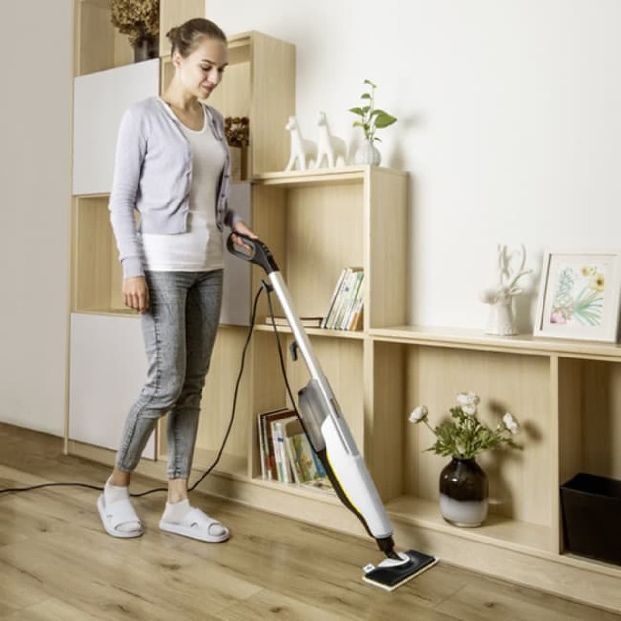 Household steam mop "SC Upright / SC Upright Premium" From Karcher --High temperature steam makes dirt clean and gaps easy
