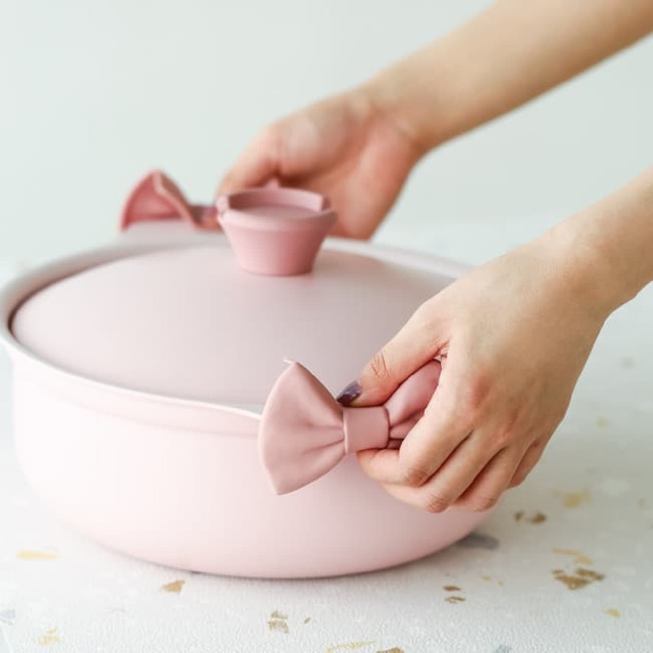 Francfranc New Cooking Pot --Convenient pot set for new life, fashionable pot holder & pot holder, etc.