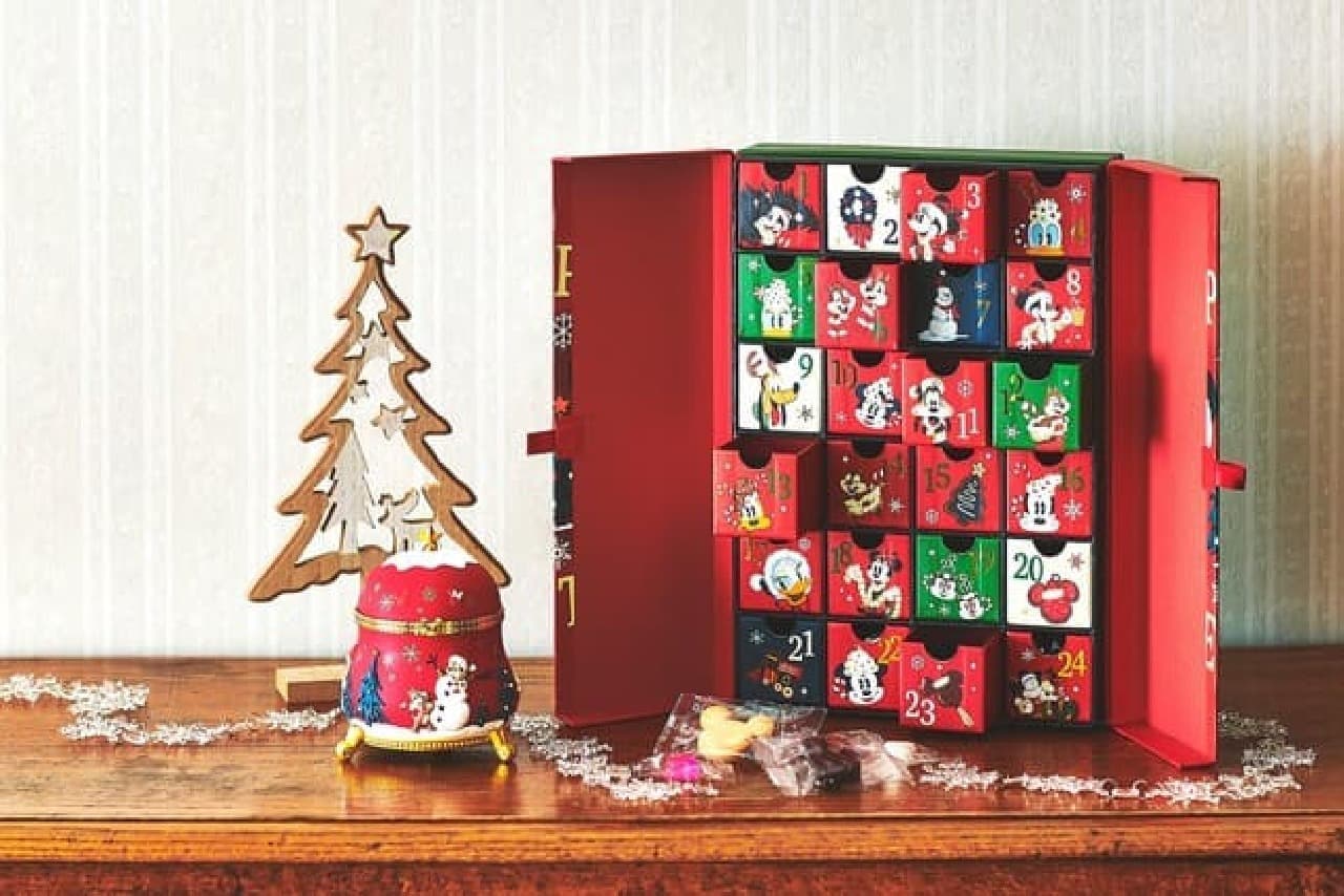 Disney Christmas Special 2021 --Tree Ornaments, Advent Calendar, etc. Shop Disney