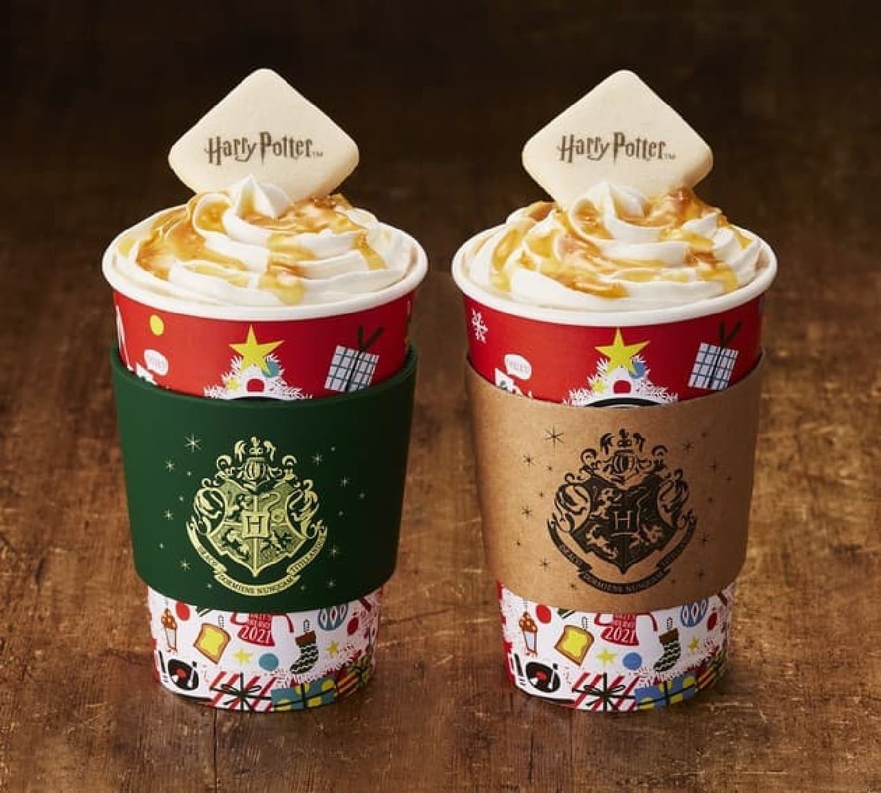 Collaboration between Tully's and Harry Potter! Beverages, foods, mugs, etc. that invite you to the magical world