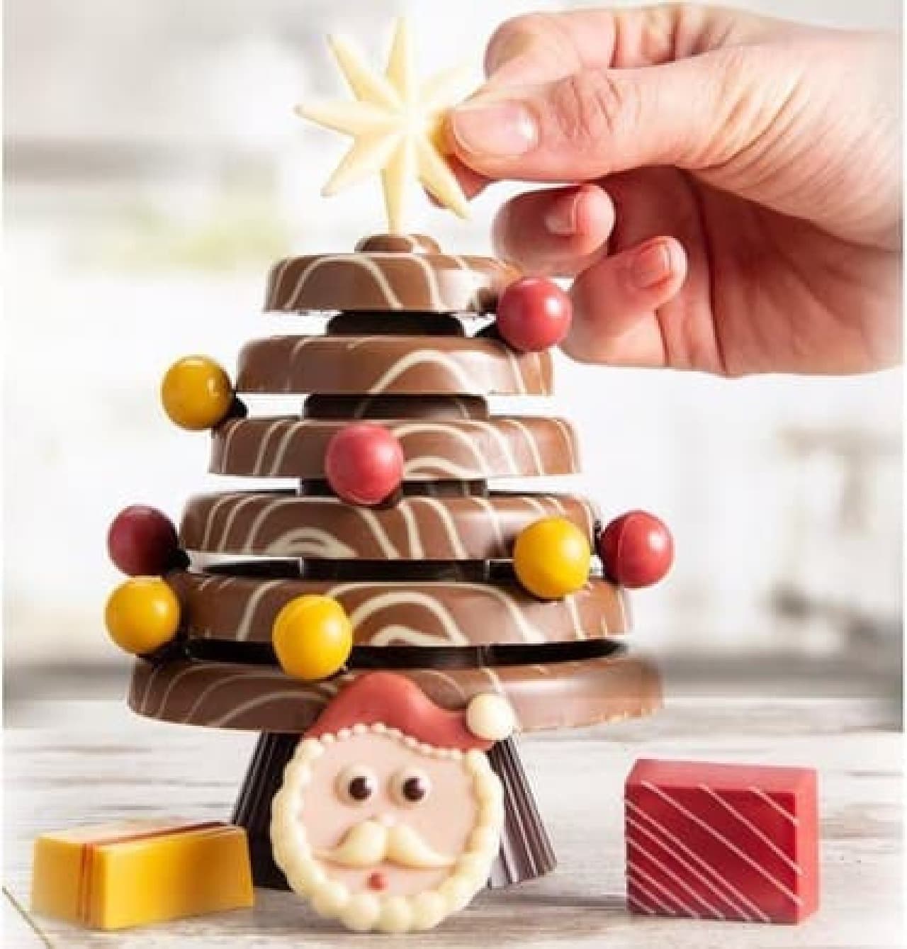 Tree-shaped Baumkuchen chocolate-crafted tree, etc. --Dinos Christmas special site
