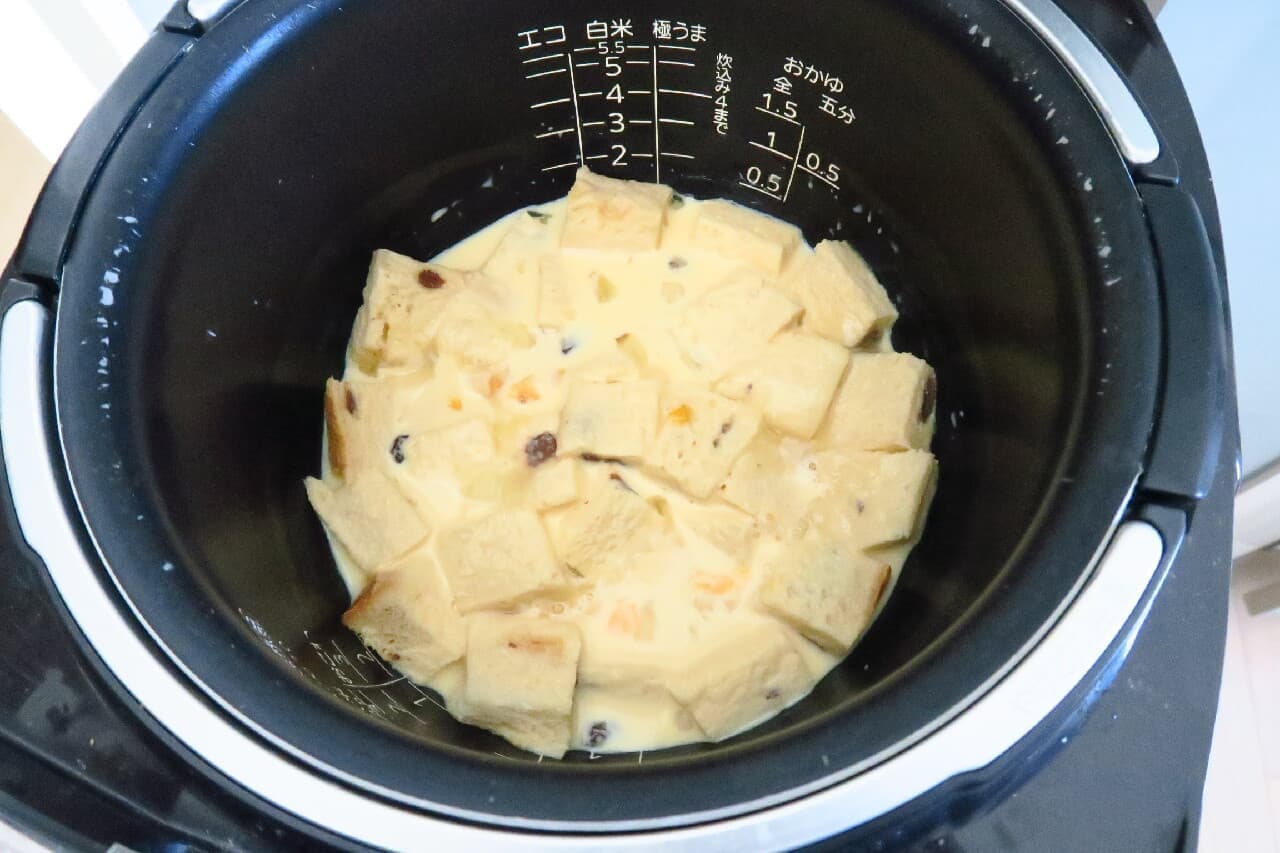 Bread pudding recipe made with a rice cooker