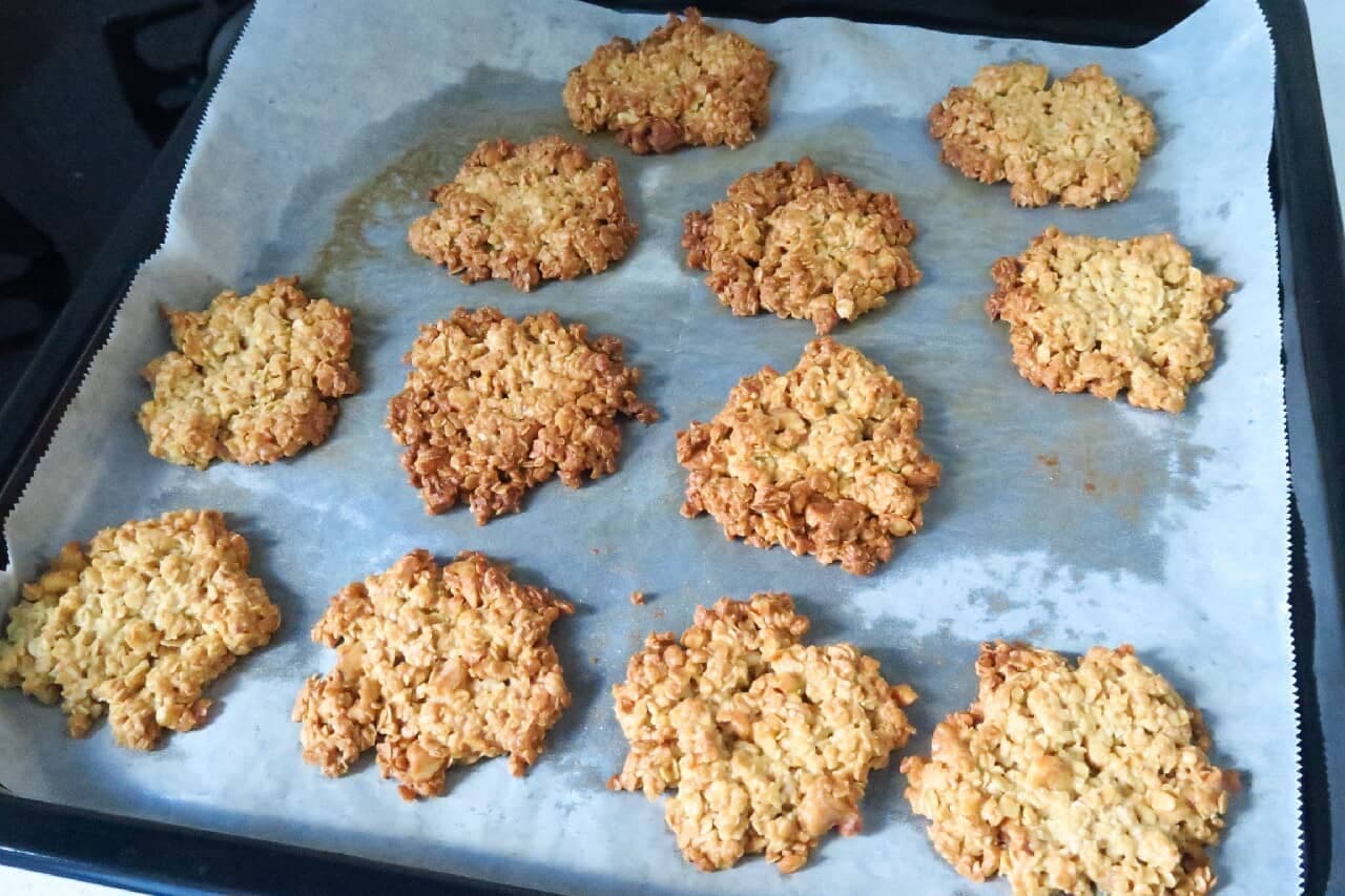 Oatmeal cookie recipe --Crispy texture and fragrance! Modest sweetness for breakfast