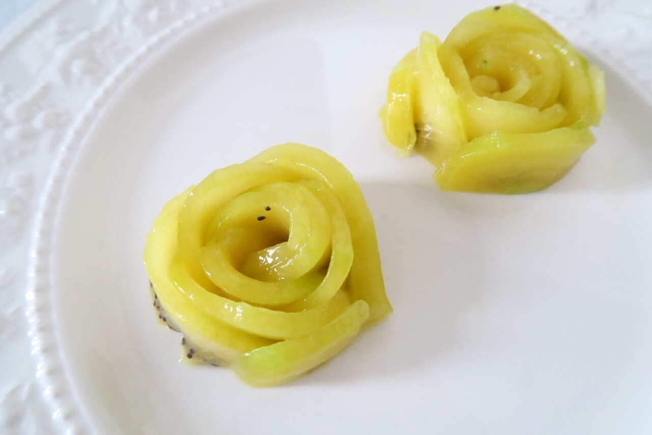いちご・キウイ・レモンの飾り切り -- ケーキやデザートのデコレーションに役立つ簡単飾り切り3つ