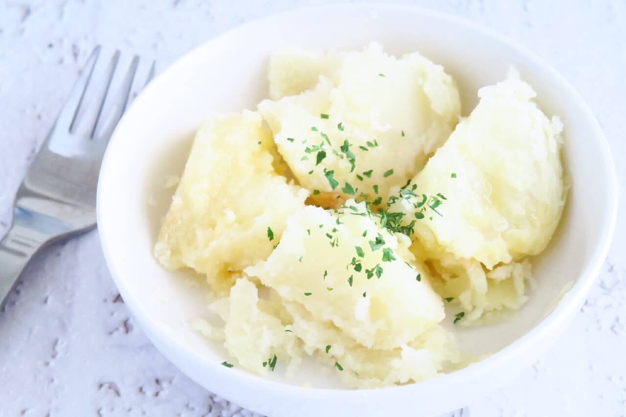 Use a rice cooker! How to steam potatoes--Easy to make salads and mashed potatoes