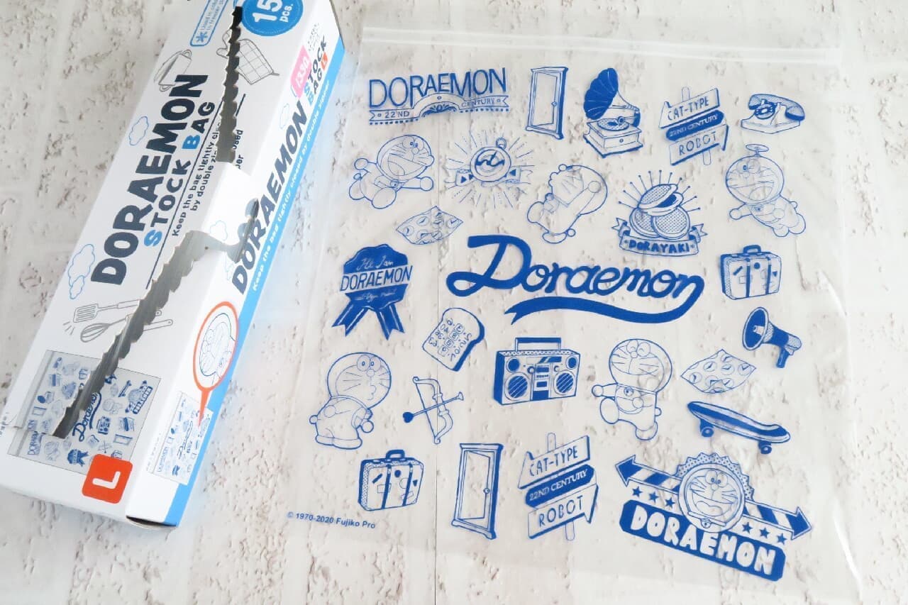 100-yen "Doraemon Stock Bag" For food storage and accessory storage! 3 sizes that make you want to have them all
