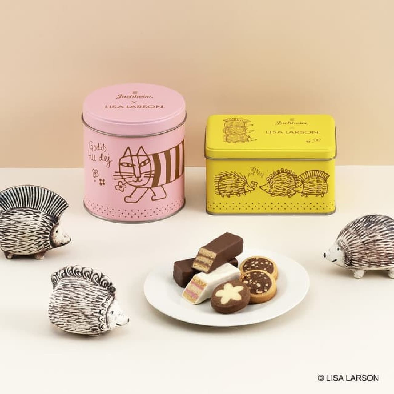 Juchheim x Lisa Larson again this year! Biscuits in Mikey cans, assorted pouches, millefeuilles, etc.