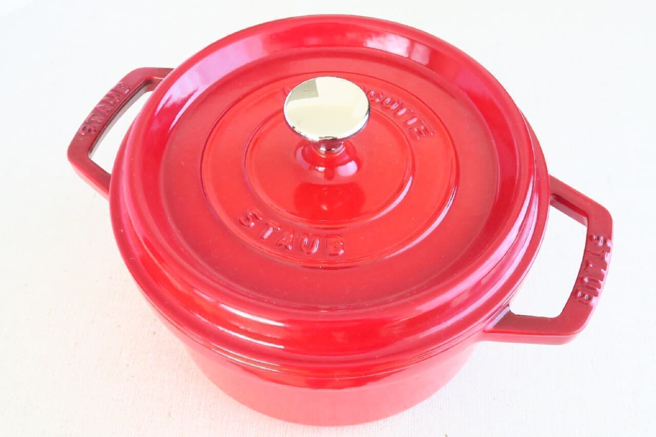 Casting Enamel Pot "Staub Pico Cocotte Round" Review --Nikujaga / Curry Cooked Anhydrous! For homemade bread and baked potatoes