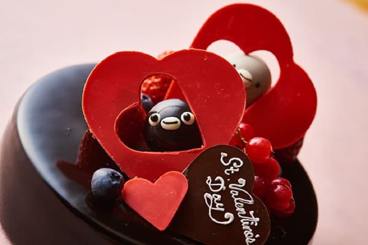 "Suica's Penguin Valentine Cake" at Hotel Metropolitan --- also chocolate bonbons in mugs