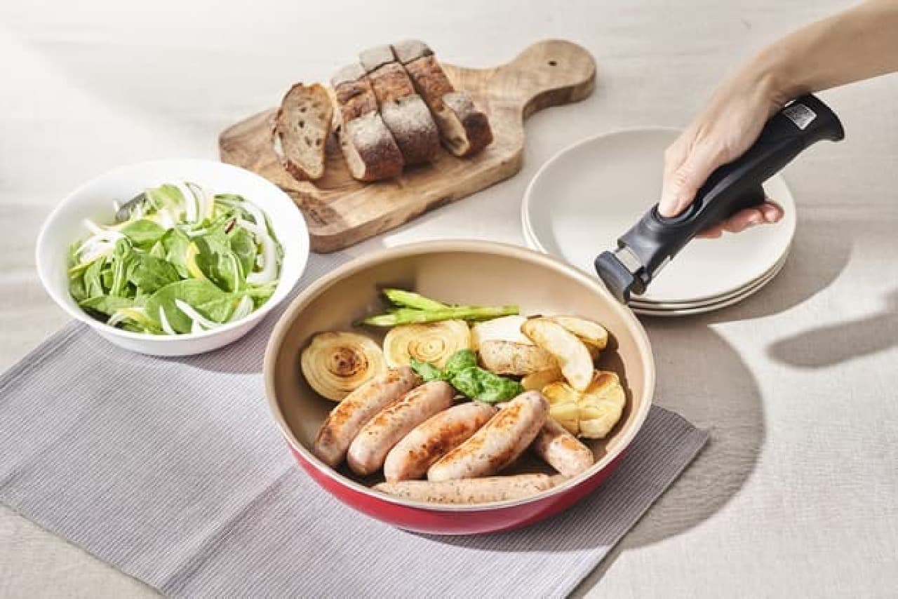 Removable frying pan and pot "evercook" released -- Compact storage and oven-safe! Slippery and comfortable to use