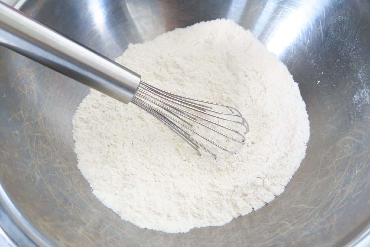 【レシピ】アーモンド＆バター風味の手作りパン -- こねない＆ワンボウルで簡単！ホーローバット使用