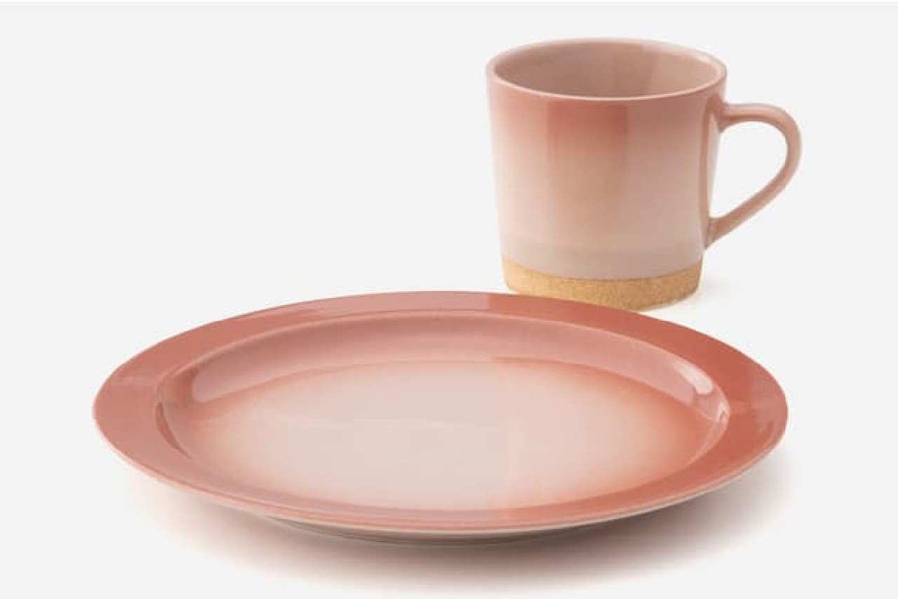 KEYUCA Hoyari Series -- Pink Plates and Mugs for a New Life in Spring