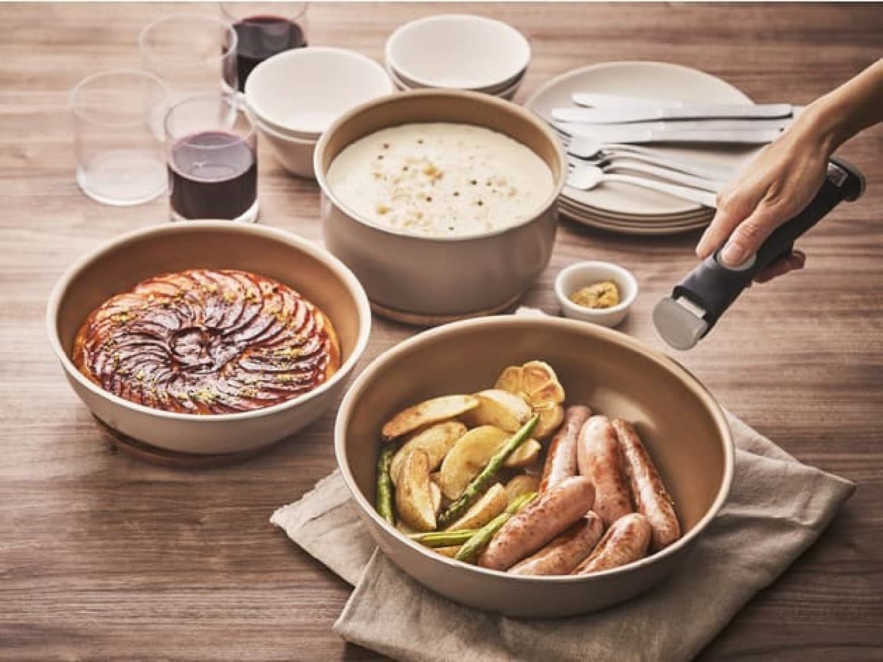 evercook 7-piece removable frying pan and pot set in glaze, compact storage and oven safe