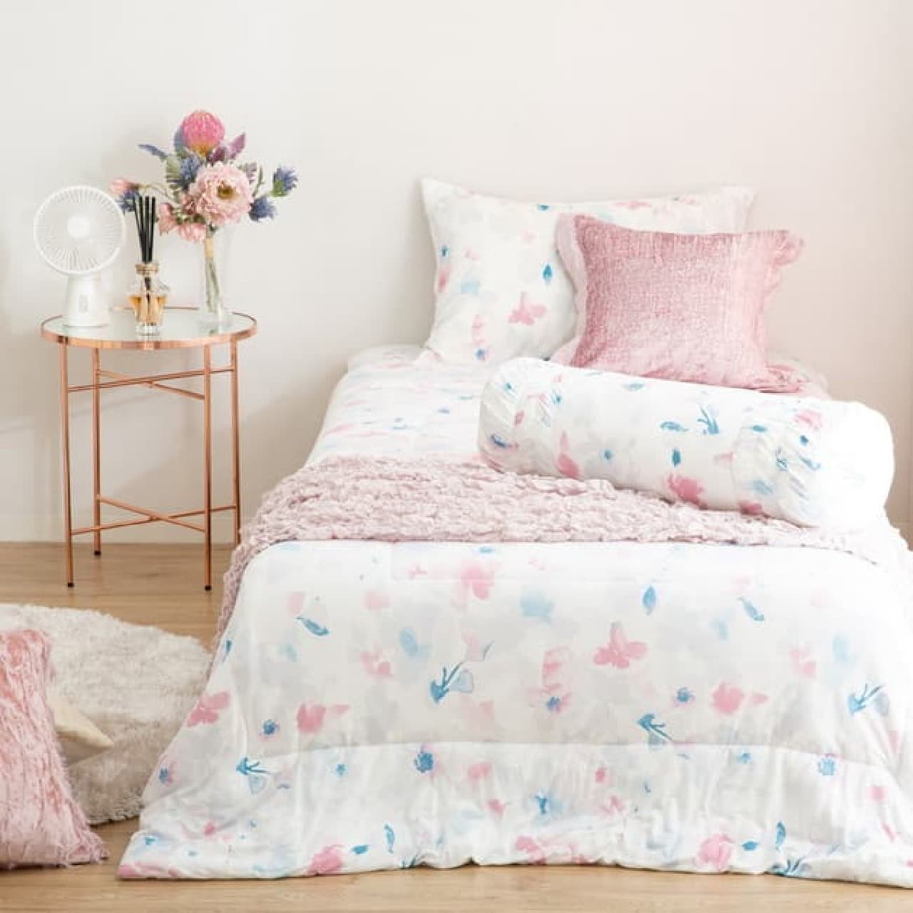 Francfranc's cool-to-the-touch bedding "Fuwaro" series -- Supporting your sleep in spring and summer! Pillow covers, comforters, bed pads, sleeping mats, etc.