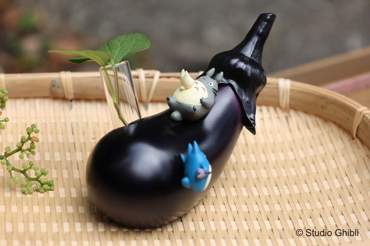 My Neighbor Totoro: A Flower Vase for a Snack - Eggplant