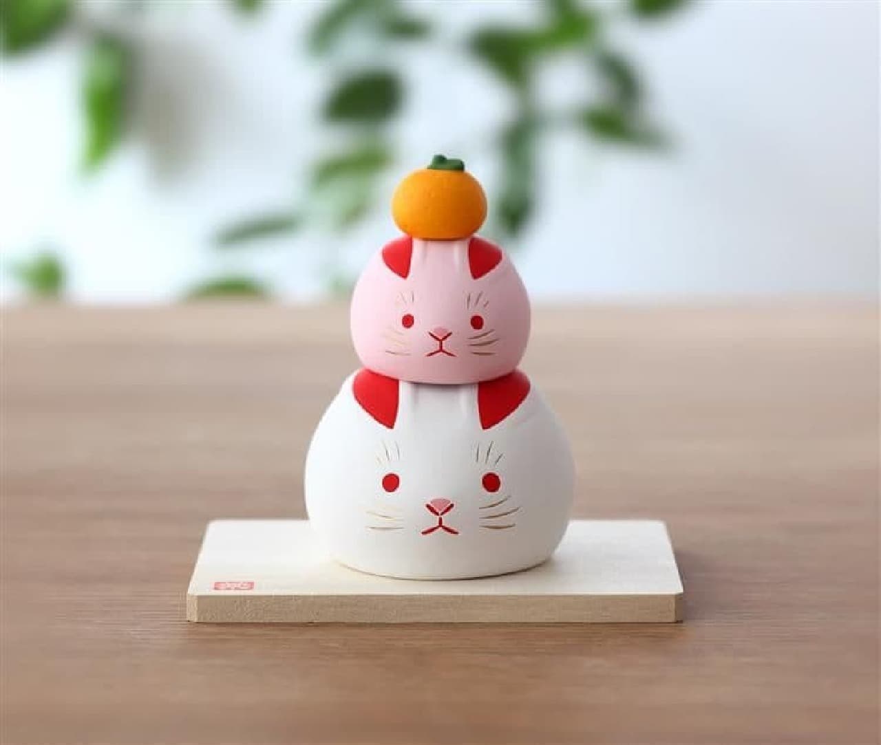 Shofuku U decoration Kagamimochi (rice cake with a rabbit shape)